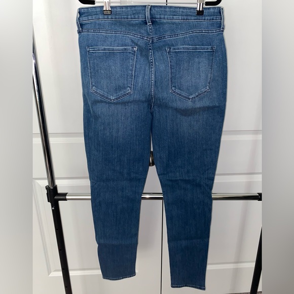 Old Navy Long, High-Waisted Wow Super-Skinny Ankle Jeans - Picture 4 of 4